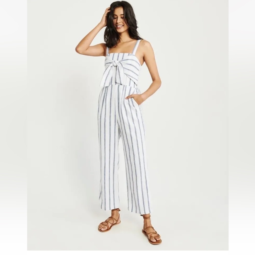 Abercrombie & Fitch Tie Front Jumpsuit - Medium